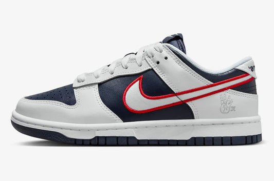 Este dunk azul homenageia o Houston Comets