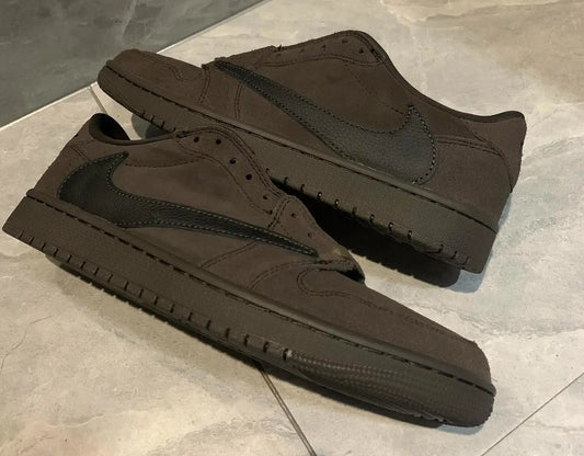 Veja imagens do novo Air Jordan 1 Low Velvet Brown de Travis Scott