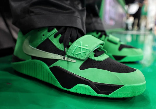 Travis Scott aparece usando novo Jordan Jumpman Jack Verde
