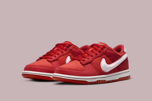 Veja imagens do novo dunk vermelho para o Dia dos Namorados