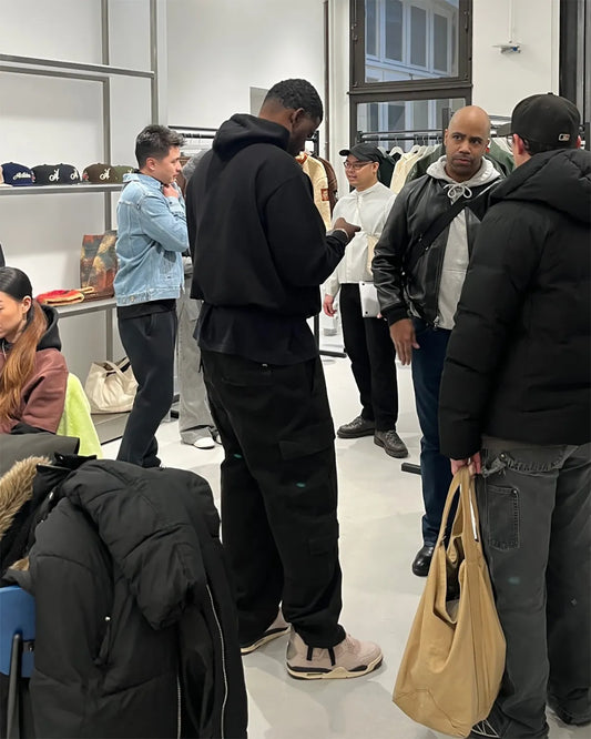 Veja imagens on feet do novo Air Jordan 4 x A Ma Maniere