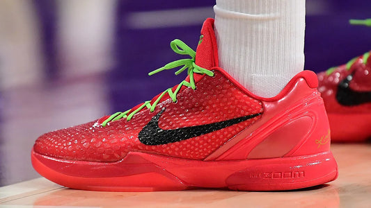 Veja algumas imagens do Kobe 6 'Reverse Grinch'