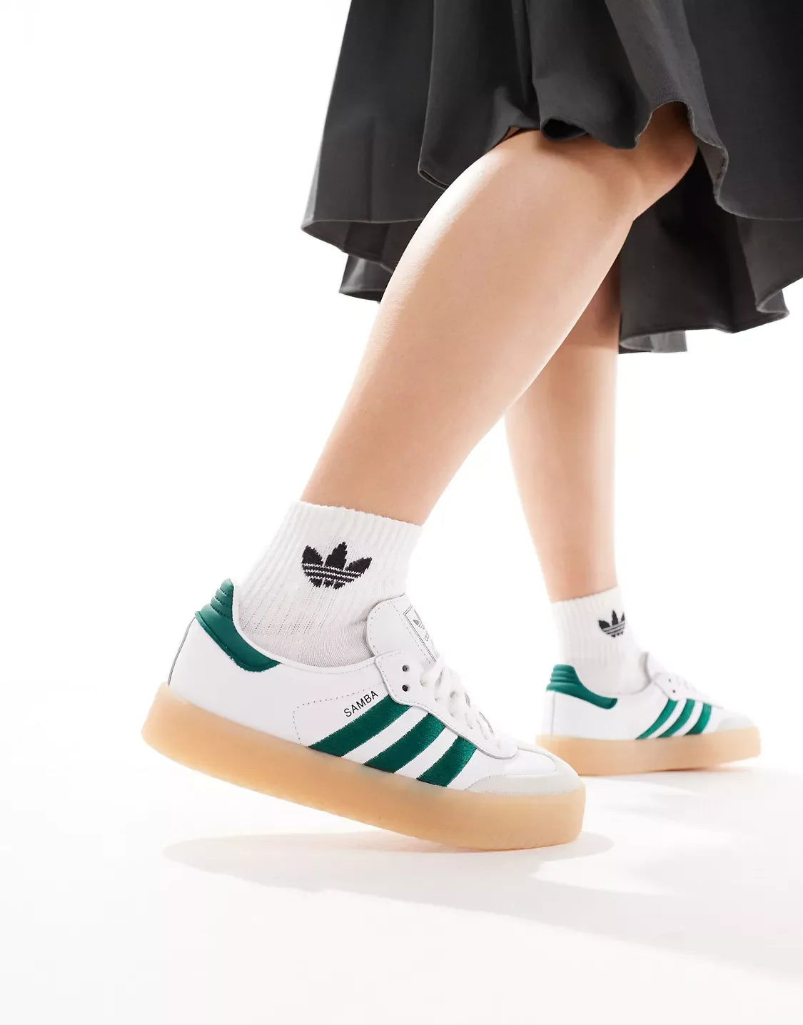 Tênis Adidas Sambae Verde com plataforma feminino.