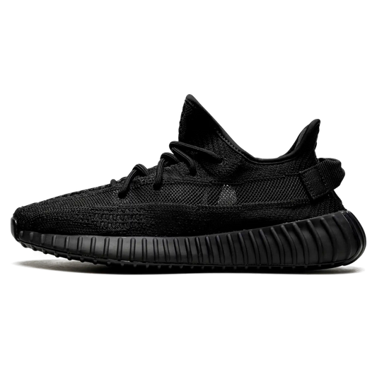 Tênis Adidas Yeezy Boost 350 "Onyx" preto.