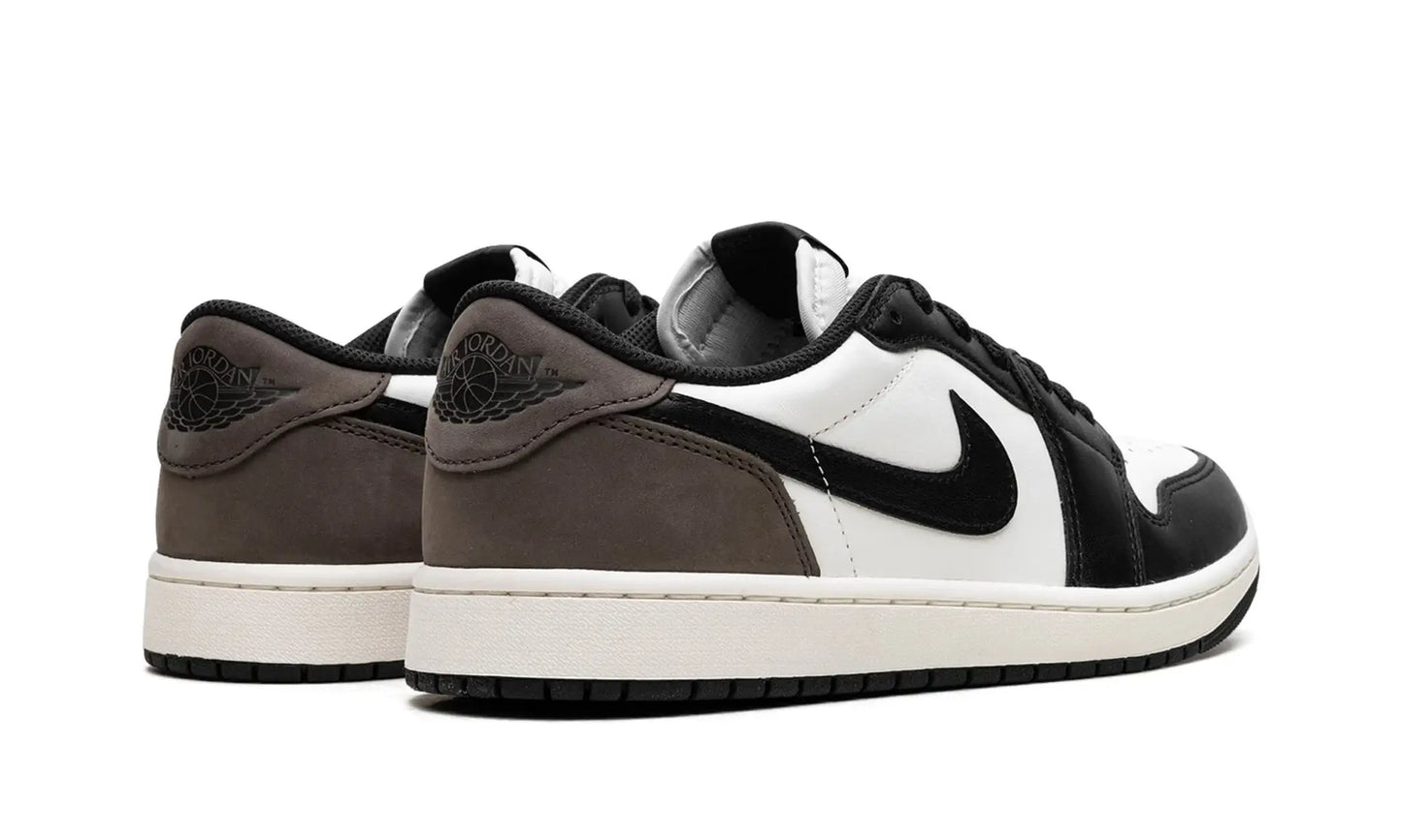Tênis Air Jordan 1 Low "Mocha" Marrom