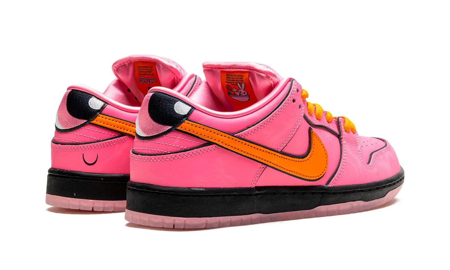 Tênis Nike Dunk Low SB x Meninas Superpoderosas "Blossom" Rosa