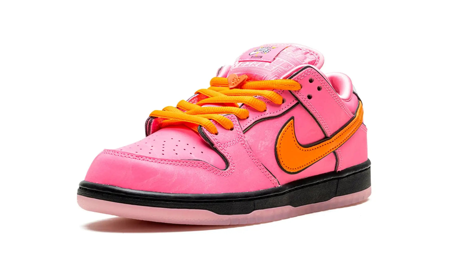 Tênis Nike Dunk Low SB x Meninas Superpoderosas "Blossom" Rosa