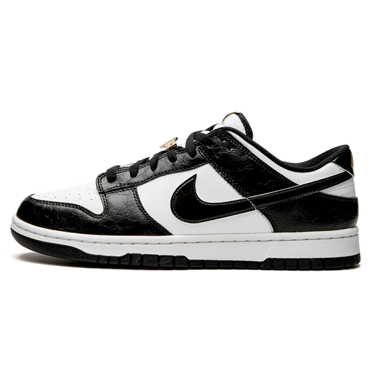 Tênis Nike Dunk Low Black "World Champ" Preto / Branco