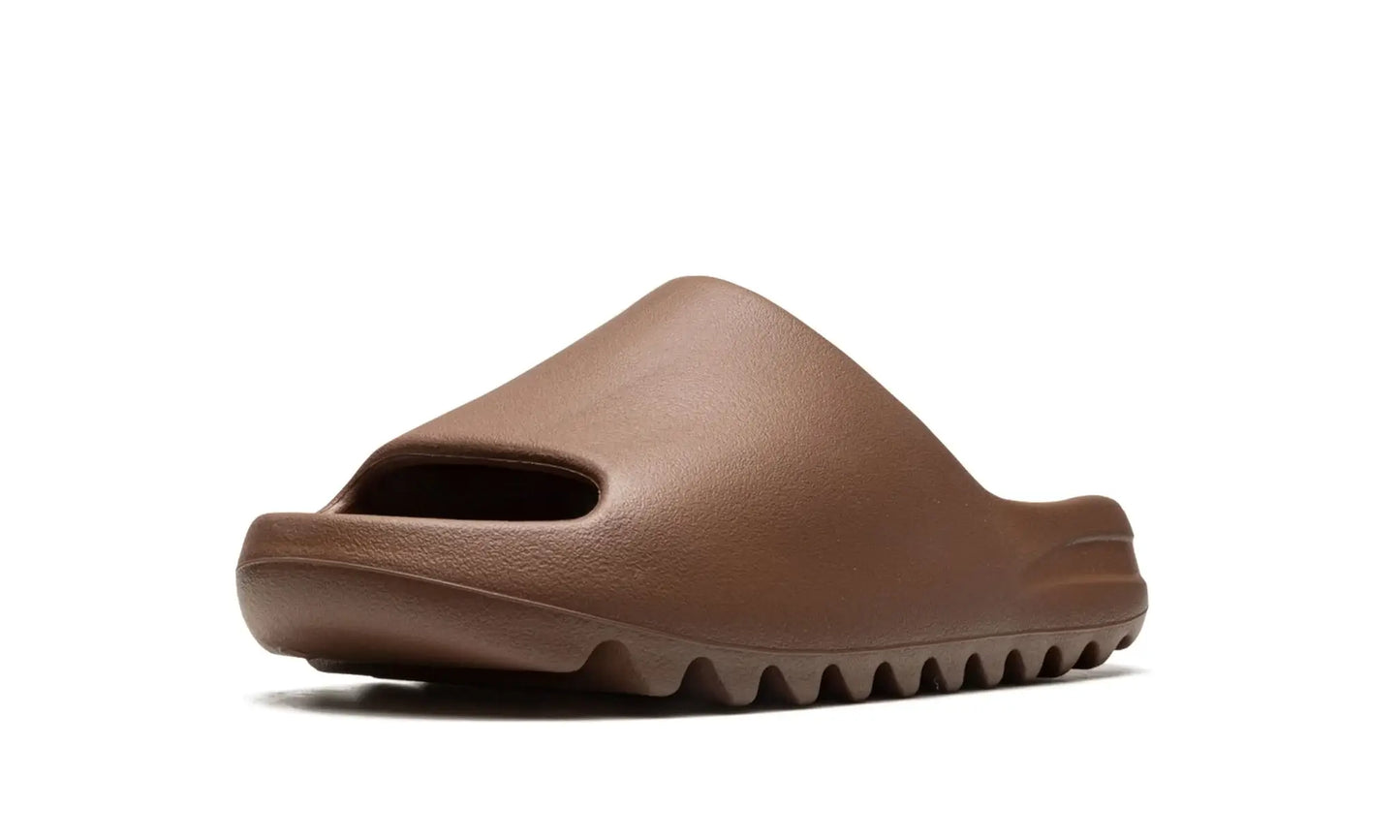 Adidas Yeezy Slide "Flax" Marrom