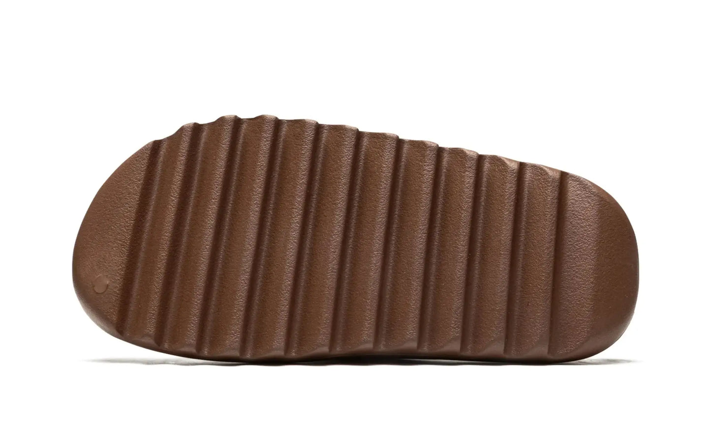 Adidas Yeezy Slide "Flax" Marrom