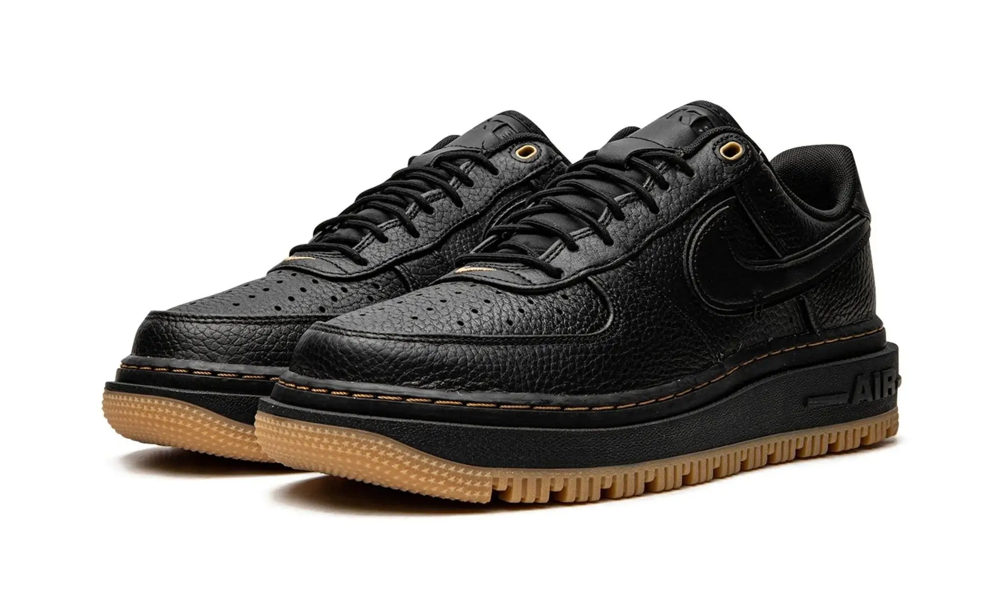 Nike air force gum sole best sale black