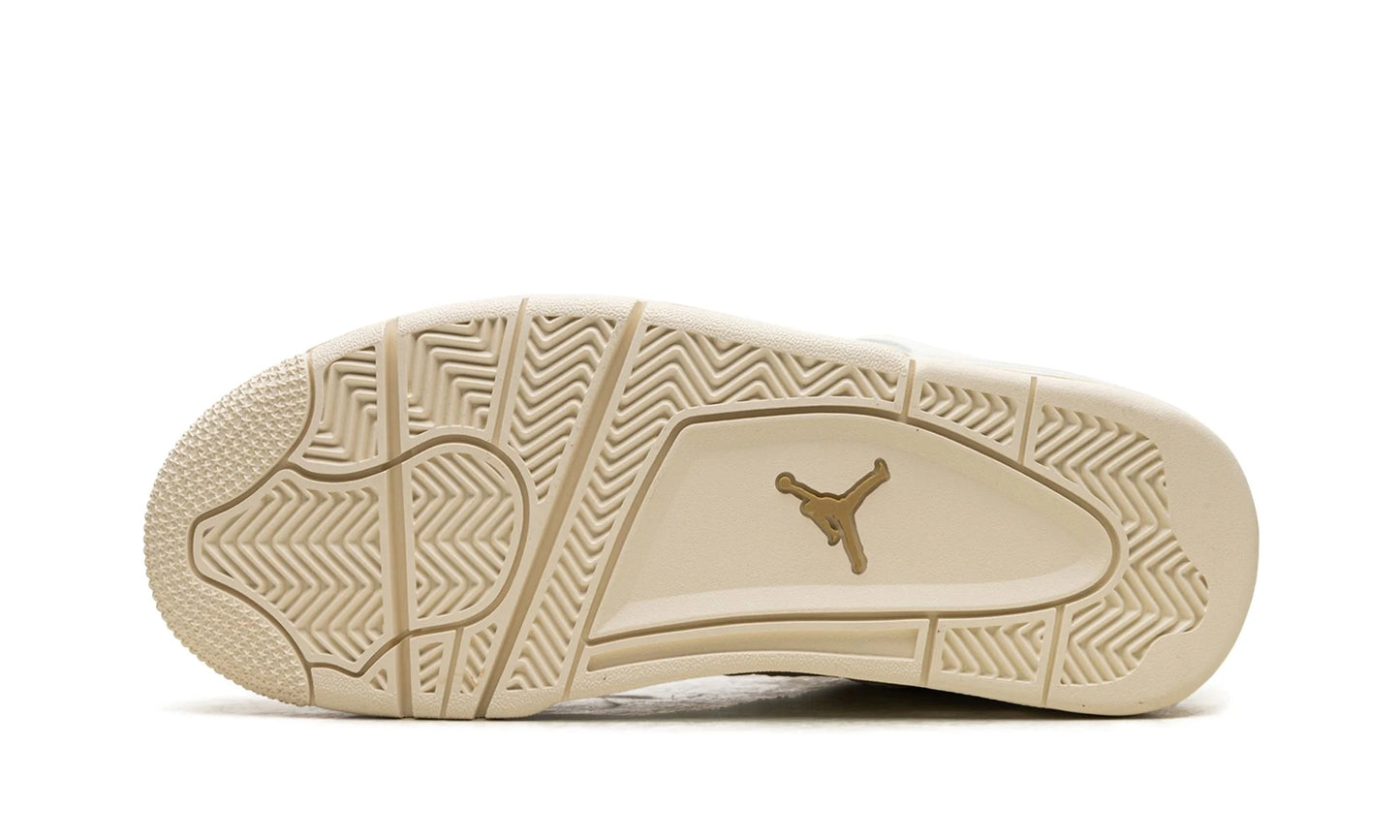 Tênis Air Jordan 4 "Metallic Gold" Branco / Dourado