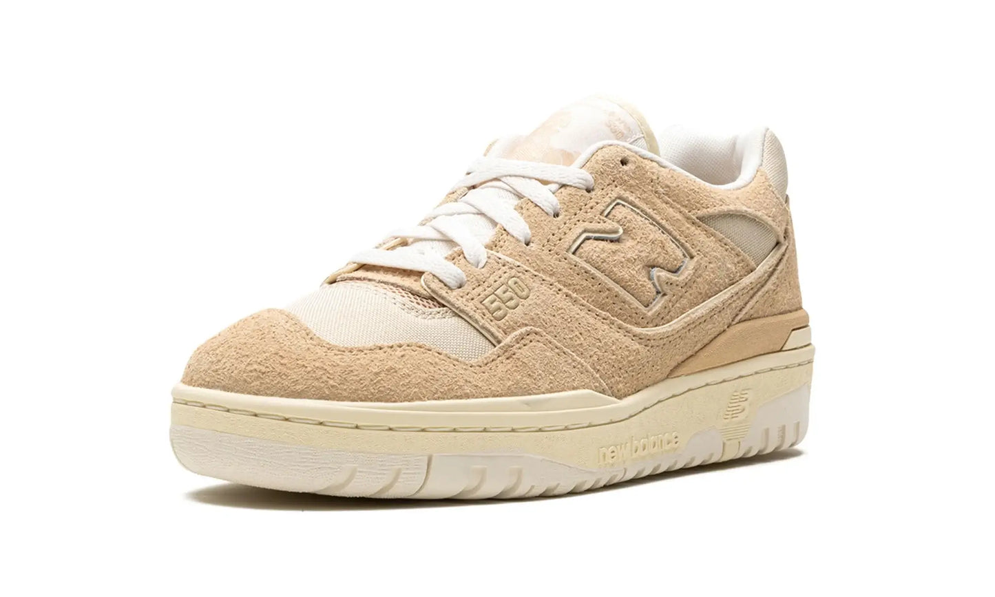 Tênis New Balance 550 x Aimé Leon Dore "Sand Taupe" Bege