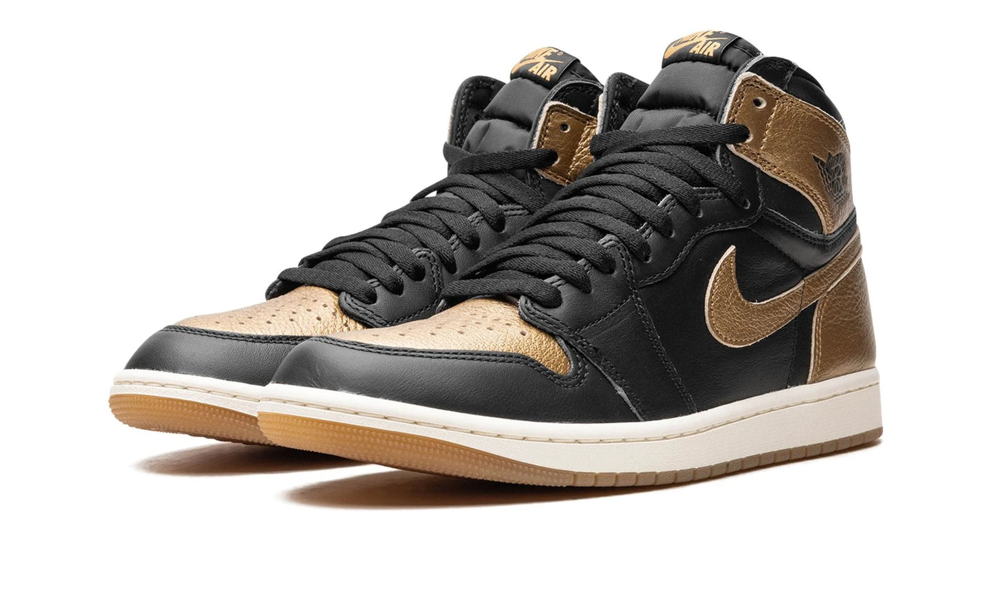 Tênis Air Jordan 1 High "Metallic Gold" Preto / Dourado