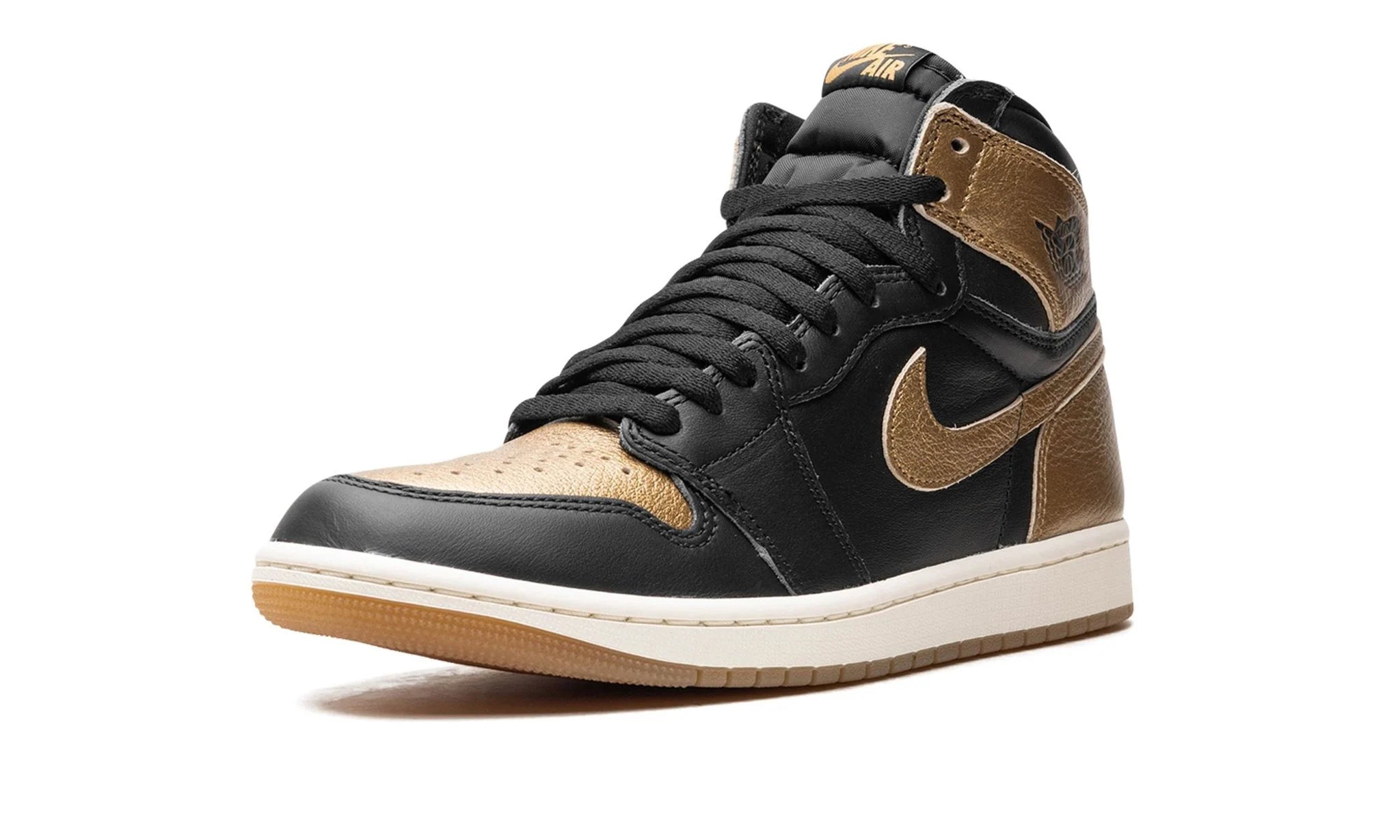 Tênis Air Jordan 1 High "Metallic Gold" Preto / Dourado