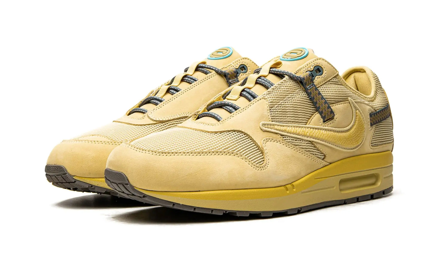 Tênis Nike Air Max 1 x Travis Scott "Cactus Gold" Amarelo