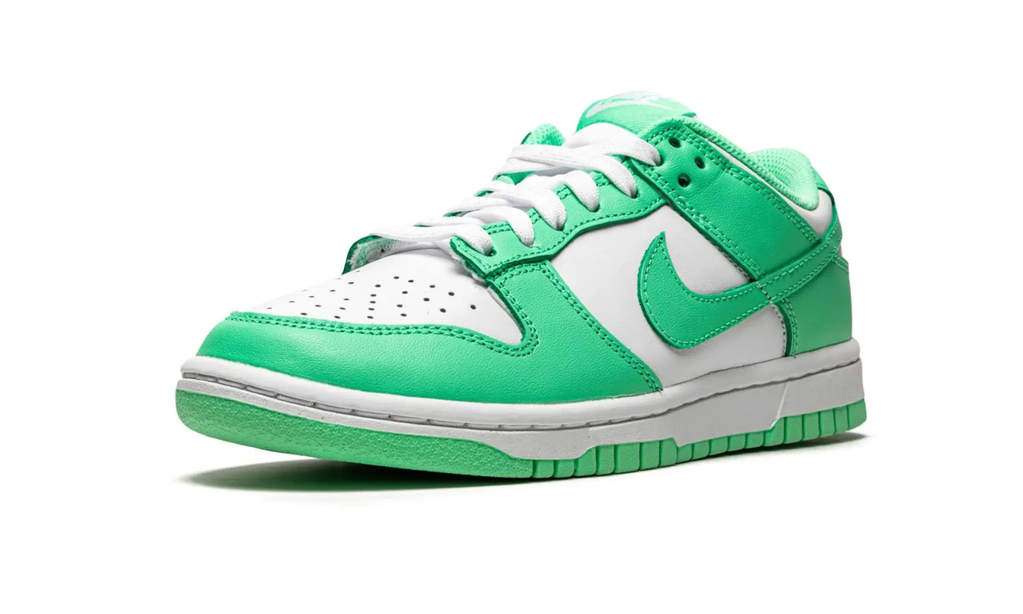Tênis Nike Dunk Low Feminino "Green Glow" Verde