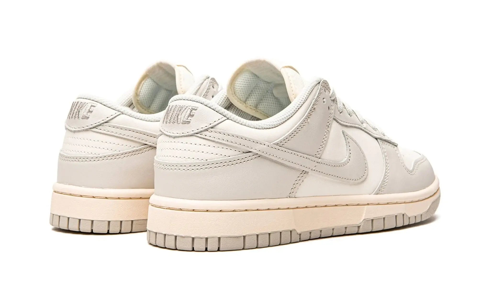 Tênis Nike Dunk Low Feminino 