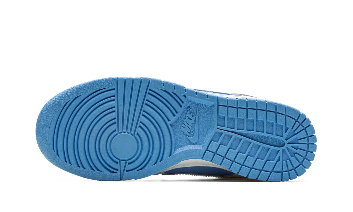 Tênis Nike Dunk Low Feminino "Reverse University Blue" Branco / Azul