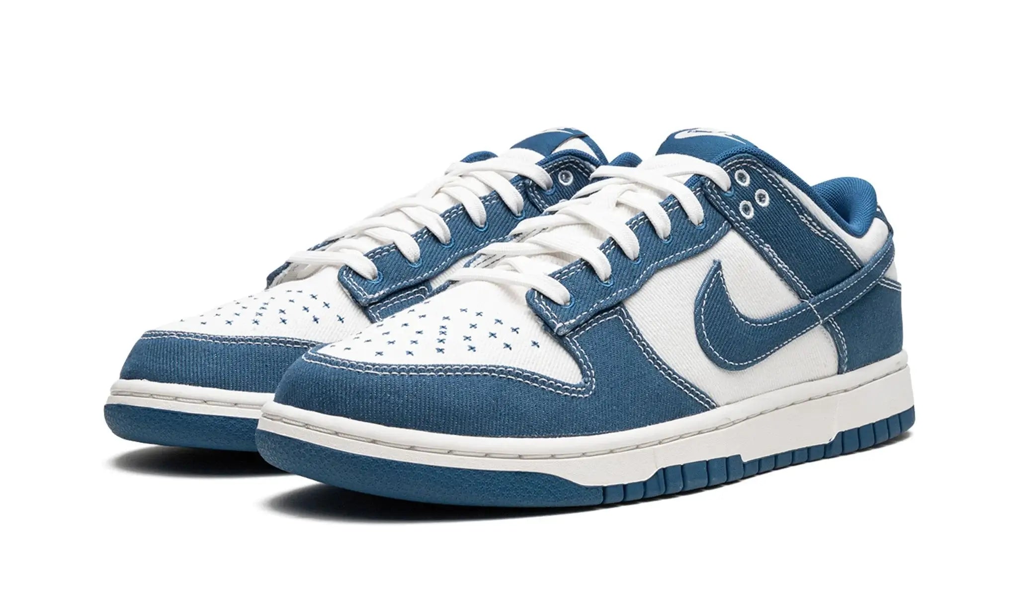 T nis Nike Dunk Low
