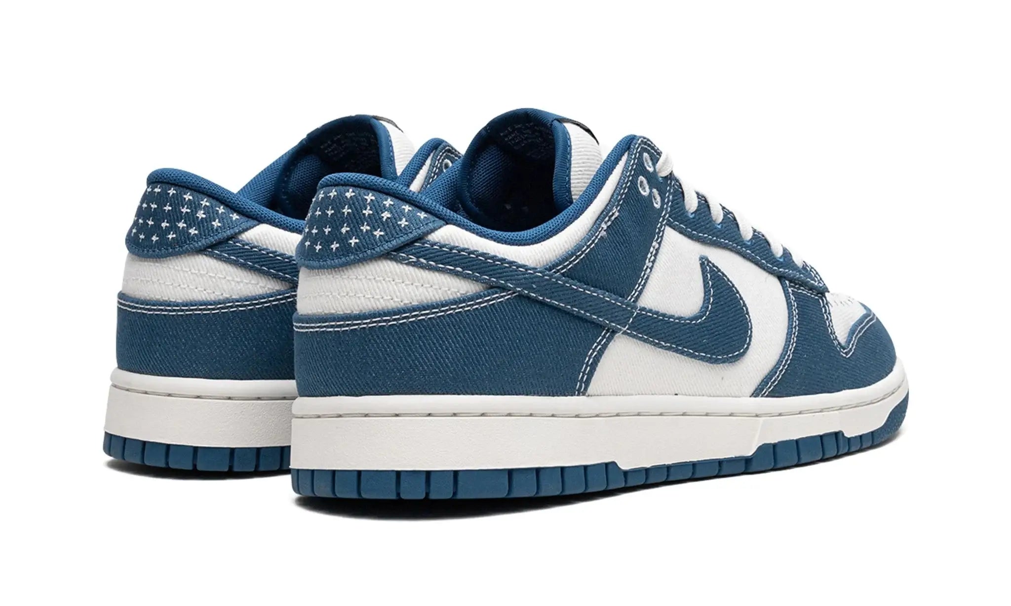 T nis Nike Dunk Low