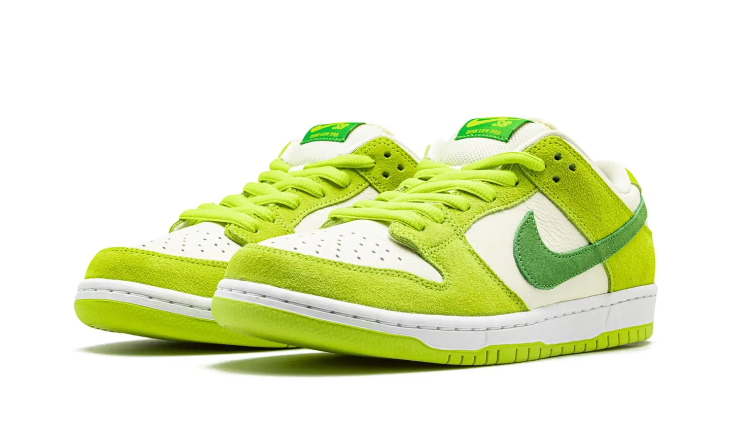Tênis Nike Dunk Low SB "Green Apple" Verde