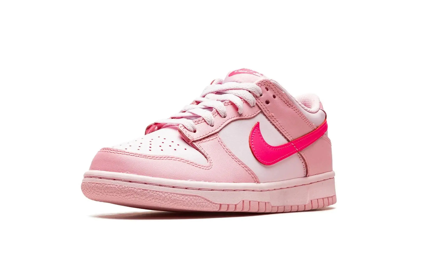Tênis Nike Dunk Low Feminino "Triple Pink" Rosa