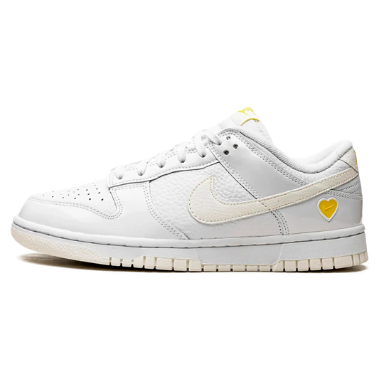 Tênis Nike Dunk Low Feminino "Yellow Heart" Branco