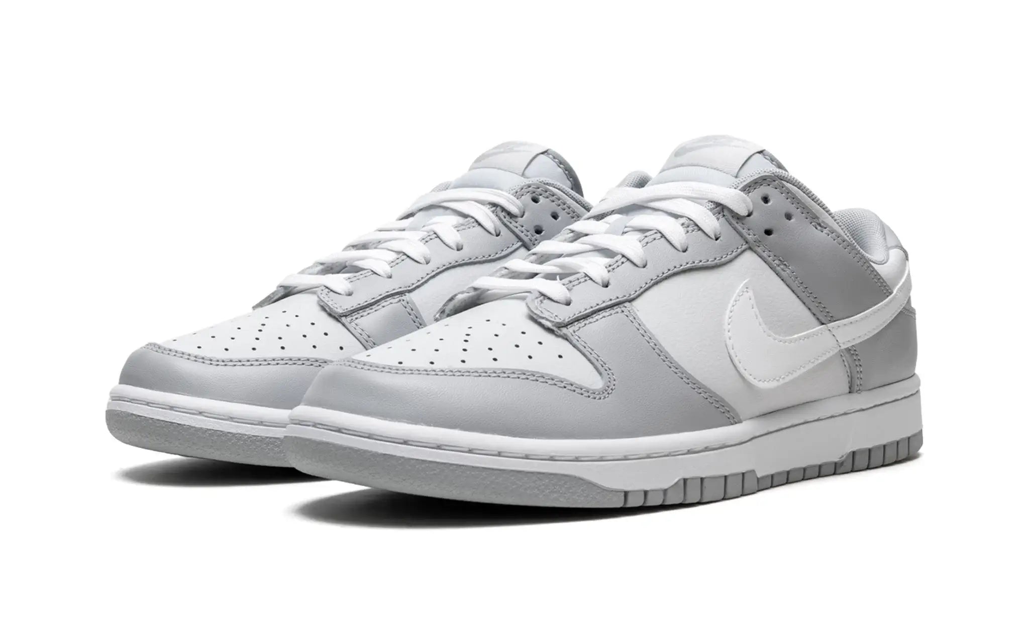 Nike dunk hot low wolf grey / university red