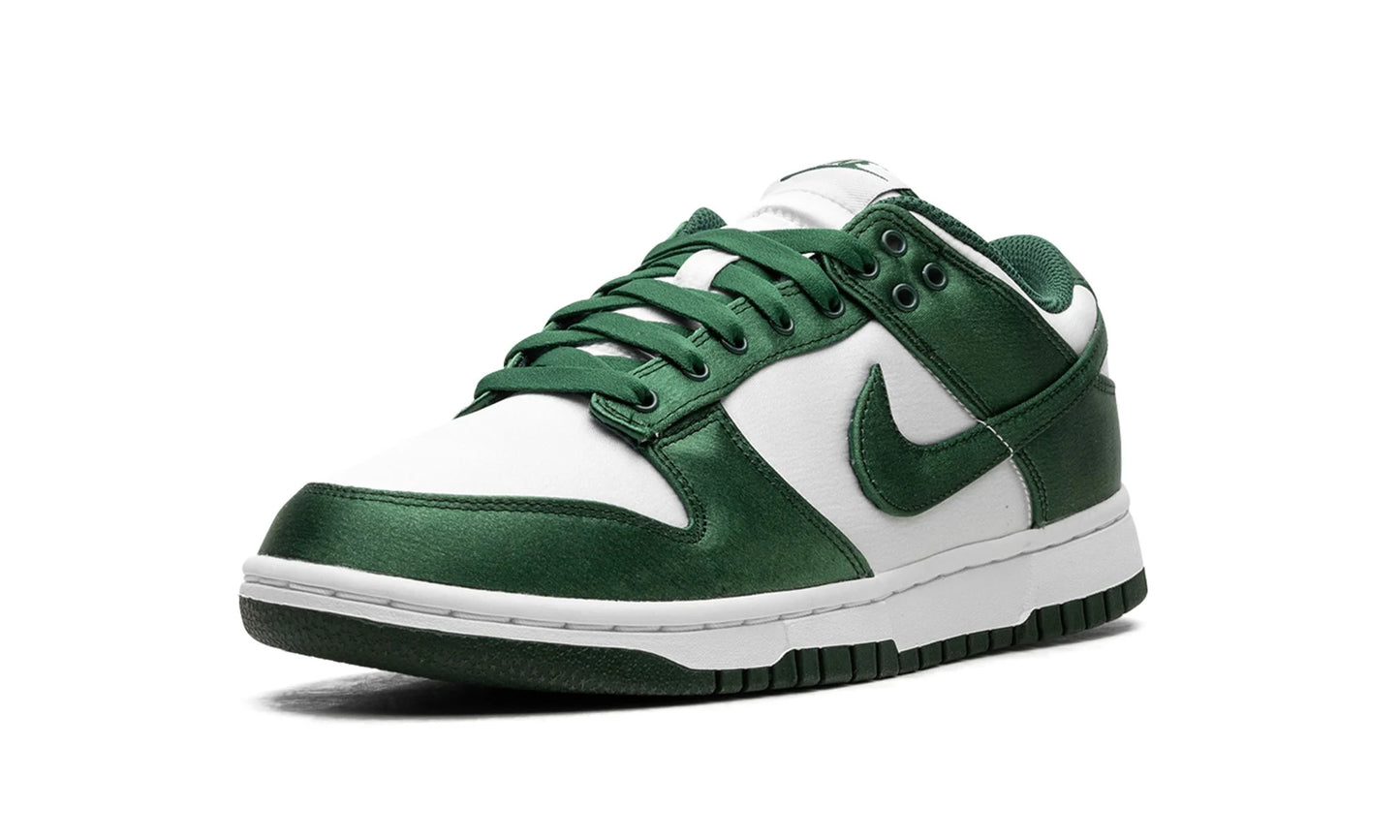 Tênis Nike Dunk Low "Satin Green" Verde