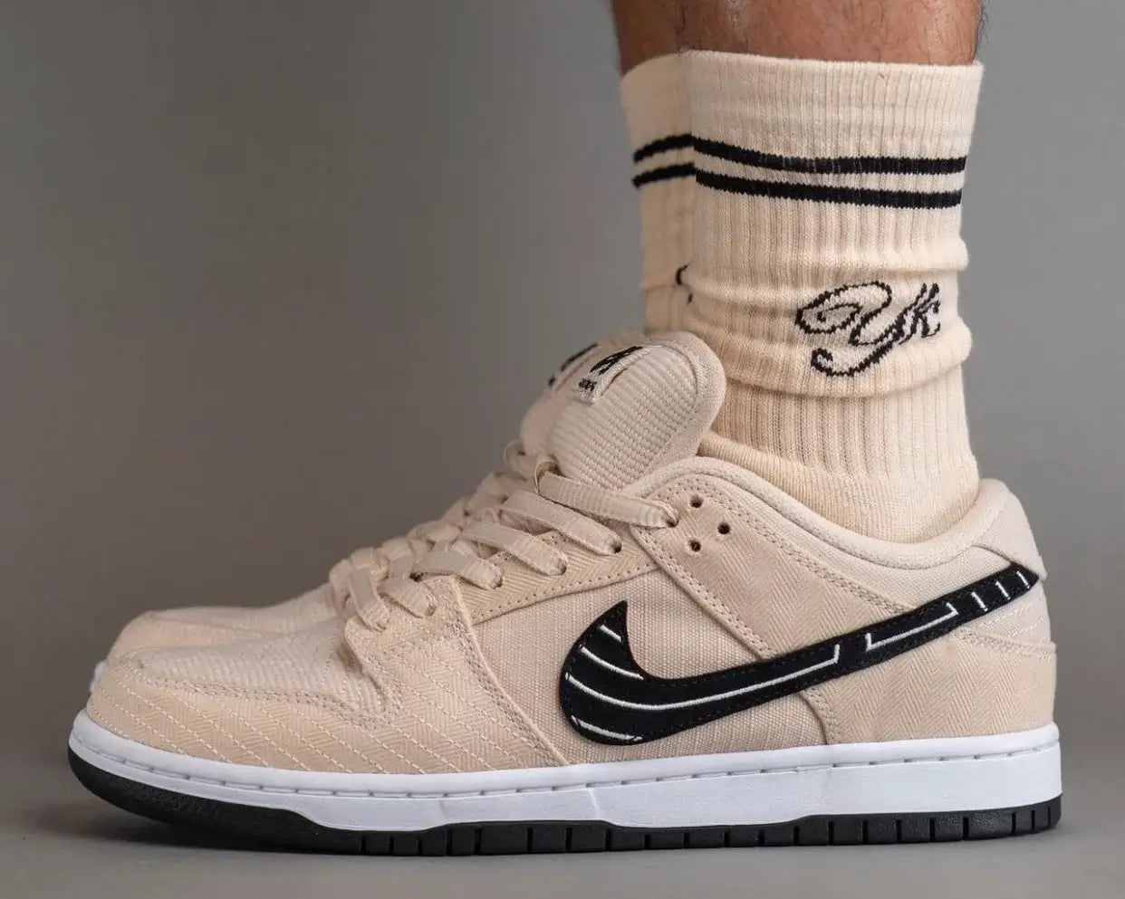 T nis Nike Dunk Low SB x Albino Preto